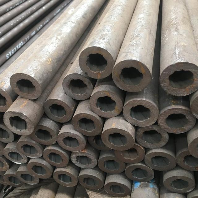 鍋爐直管|42M112\SA-210C\內(nèi)螺紋\鋼管尺寸Φ63.5×7.5，單根長度＞6m
