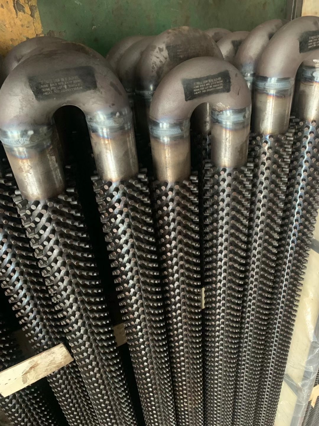 管子Φ63.5×4 ，材質(zhì)12Cr1MoVG，用于低溫再熱器